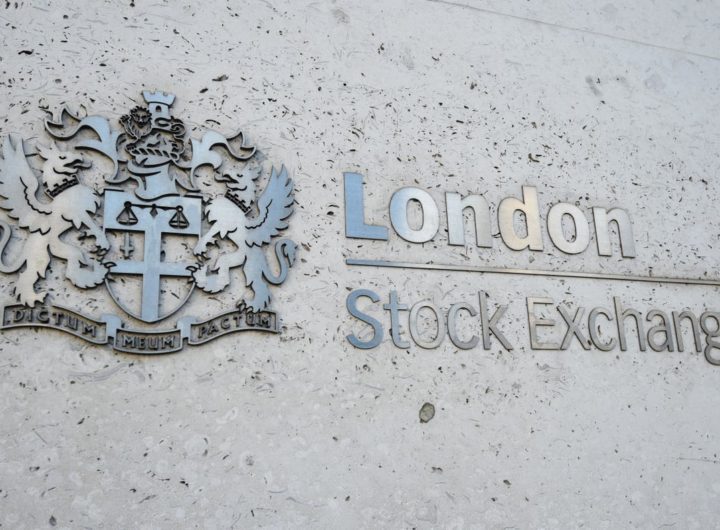 london-markets-end-aimless-trading-day-as-european-rivals-rise