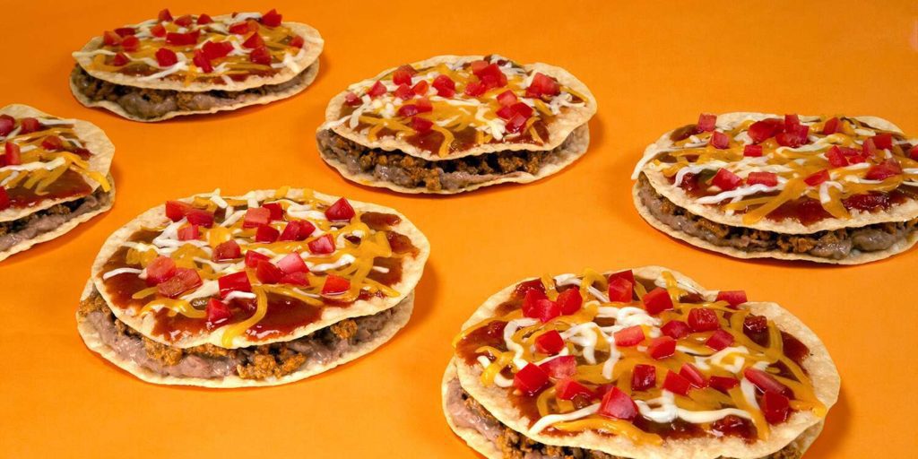 taco-bell-brings-back-their-mexican-pizza-after-2-year-hiatus
