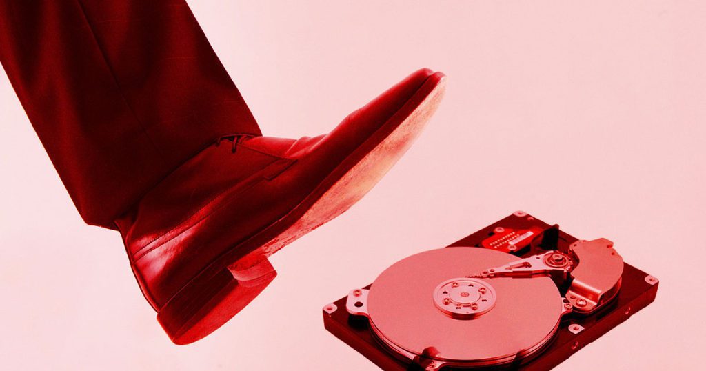 guy-claims-he-invented-bitcoin-but-then-“stomped-on-the-hard-drive”-containing-proof