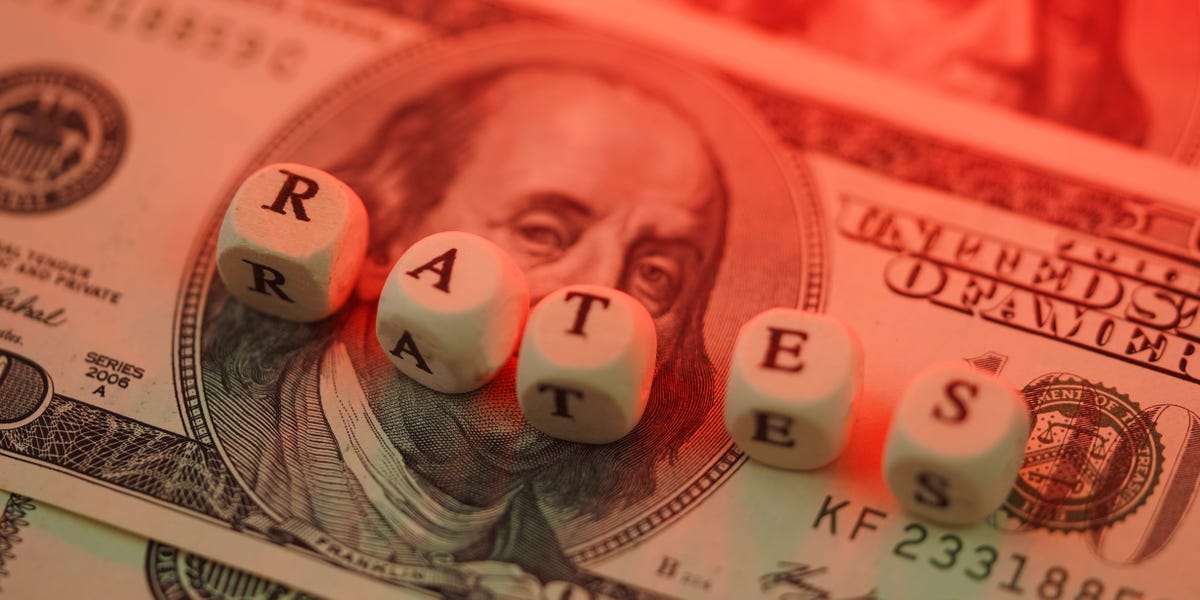 ‘don’t-just-buy-the-dip’:-how-to-adjust-your-portfolio-to-benefit-from-the-fed’s-rate-hikes-and-rising-inflation,-according-to-3-investing-experts