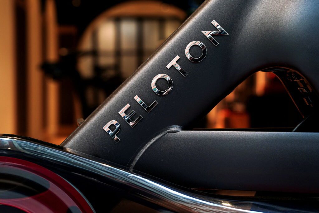 peloton-fitness-gear-will-soon-be-available-at-dick’s-sporting-goods