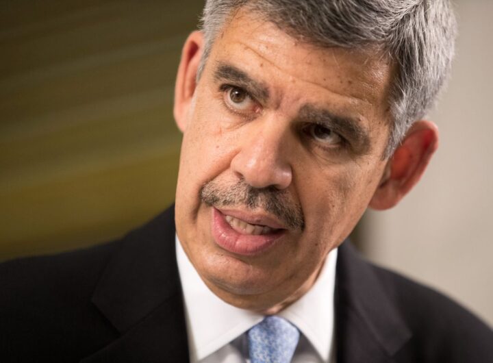 el-erian-says-economy-is-starting-to-‘go-through-the-windshield’