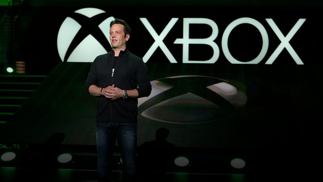 microsoft:-xbox-streaming-box-on-phil-spencer’s-shelf-was-an-“old-prototype”