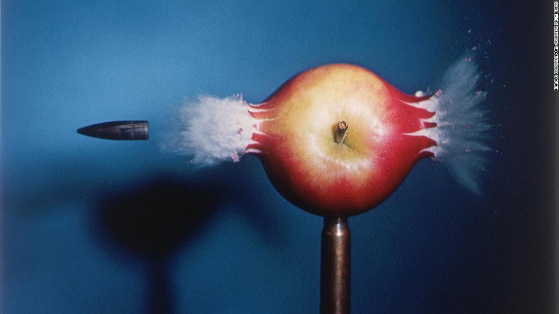 ‘how-to-make-applesauce’:-a-photograph-that-made-time-stand-still