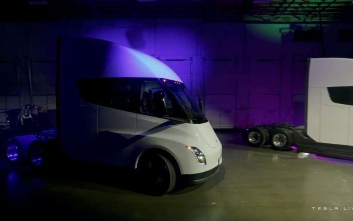 tesla-delivers-its-first-electric-semi-trucks-promising-500-miles-of-range