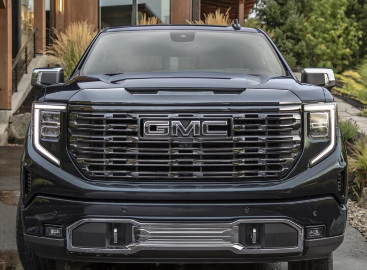 gm-reclaims-title-as-america’s-top-automaker-after-a-2.5%-jump-in-sales-last-year