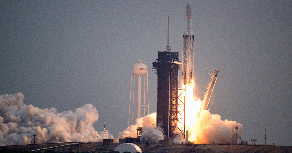 Interstellar Treasure Hunt: SpaceX Embarks on NASA Mission to Uncover the Secrets of a…