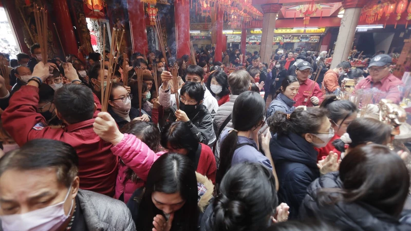 Flaming Festivities: The Lunar New Year Dragon Dance