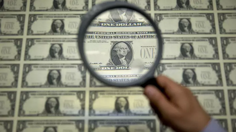 Why the US Dollar Will Keep Its Crown: Insights from Fed's Waller