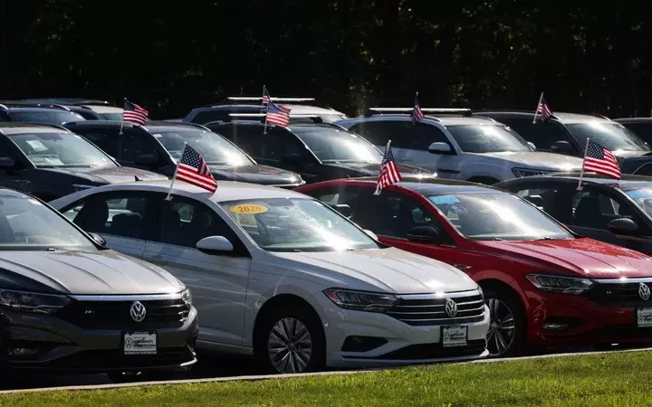 The Great Auto Loan Flip: Americans Feeling the Squeeze as Used Car Values Dip