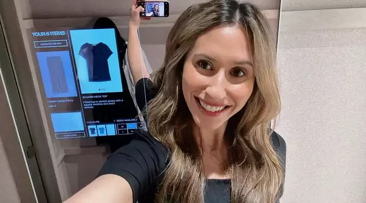 Exploring the Future of Fashion with Smart Mirrors at H&M Soho
