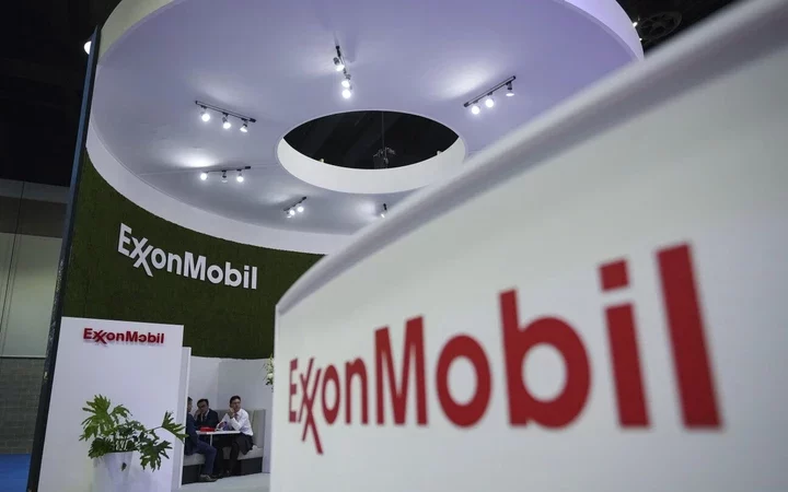 Exxon Mobil's Profit Dips with Dropping Natural Gas Prices