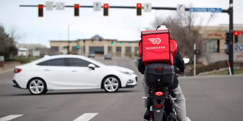 Ordering Takeout Just Got Easier: Voice-Activated Food Delivery with DoorDash and Uber Eats!