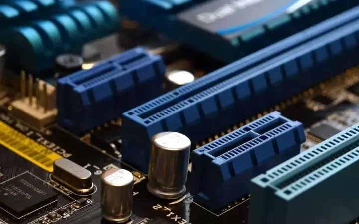 The Insanely Fast Future of SSDs: A Peek at Early PCIe 7.0 Specs