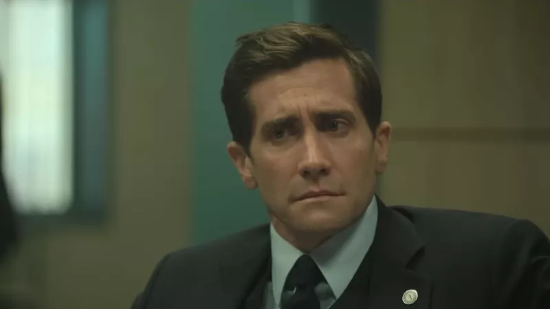 Unveiling Jake Gyllenhaal's Latest Series: The Apple TV+ Buzz!